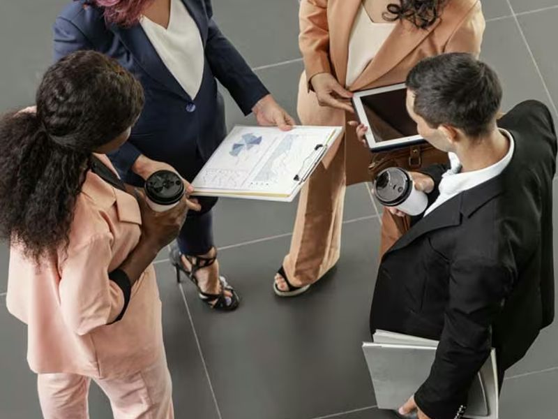Career event networking: Learning About Company Culture - Simplified Chinese lesson