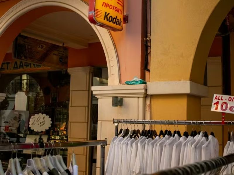 Negotiating the price: Asking for a discount - Traditional Chinese lesson