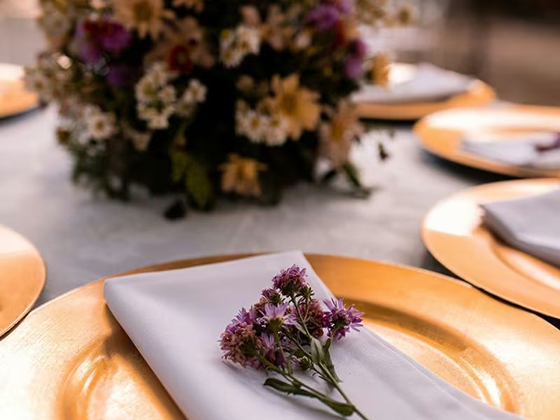 Restaurant reservations: Number of guests — French lesson