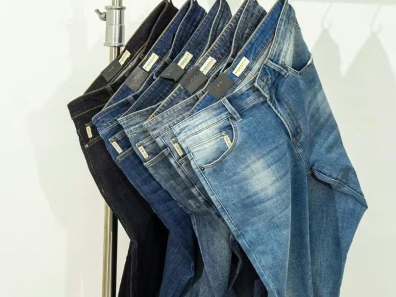 Shopping for jeans: denim types such as handloom selvedge - Japanese lesson