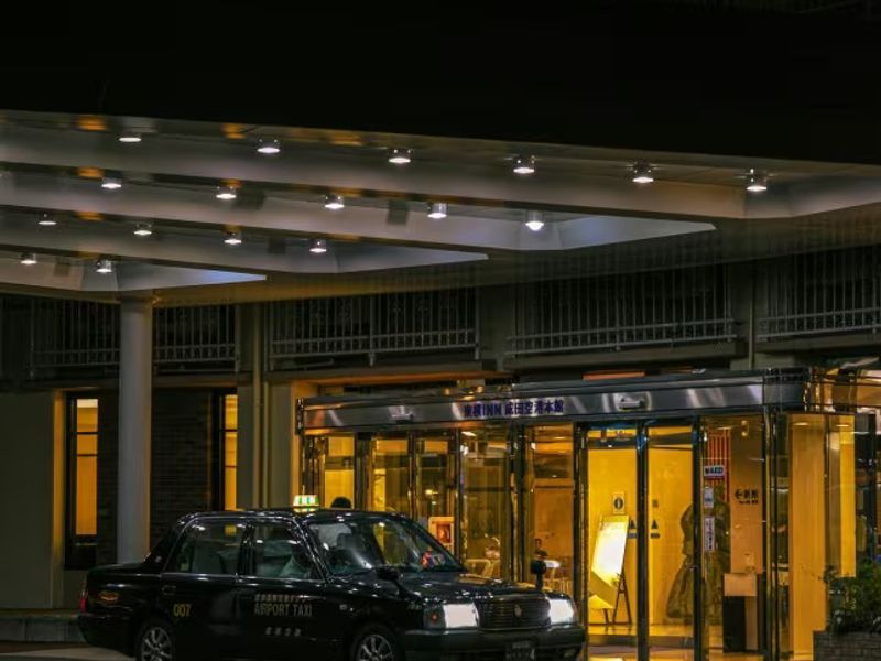 Taking taxi to hotel: Phrases and vocab - Japanese lesson