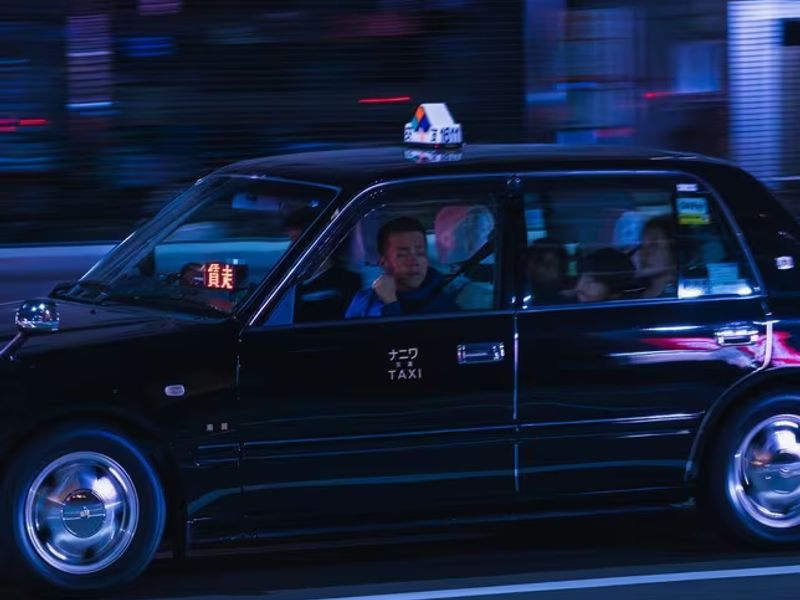 Telling a taxi driver where to go: Stating the destination up front - Spain Spanish lesson