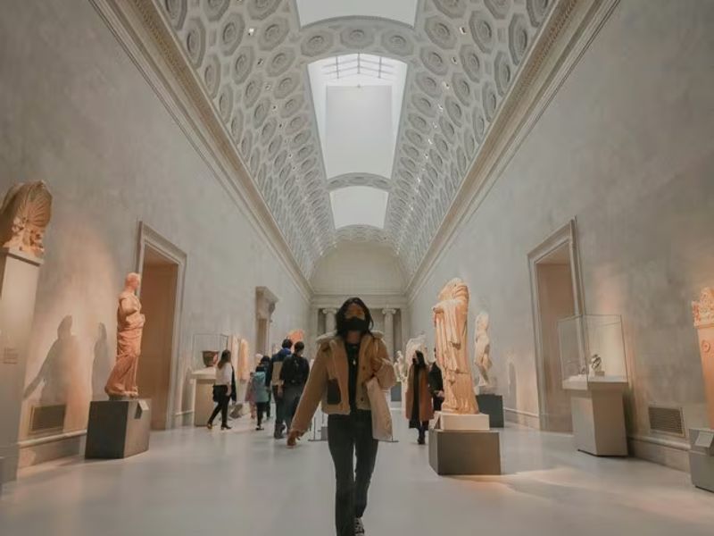 Visiting the museum: Buying tickets - Japanese lesson