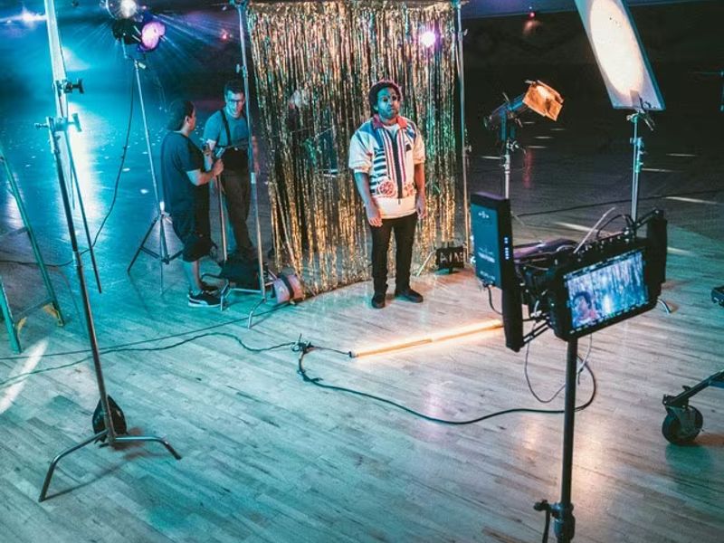 Working in events and photo video production: Pitching a creative idea - German lesson